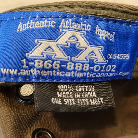 Distressed Labrador Military Style Cap - Picture 9 of 10